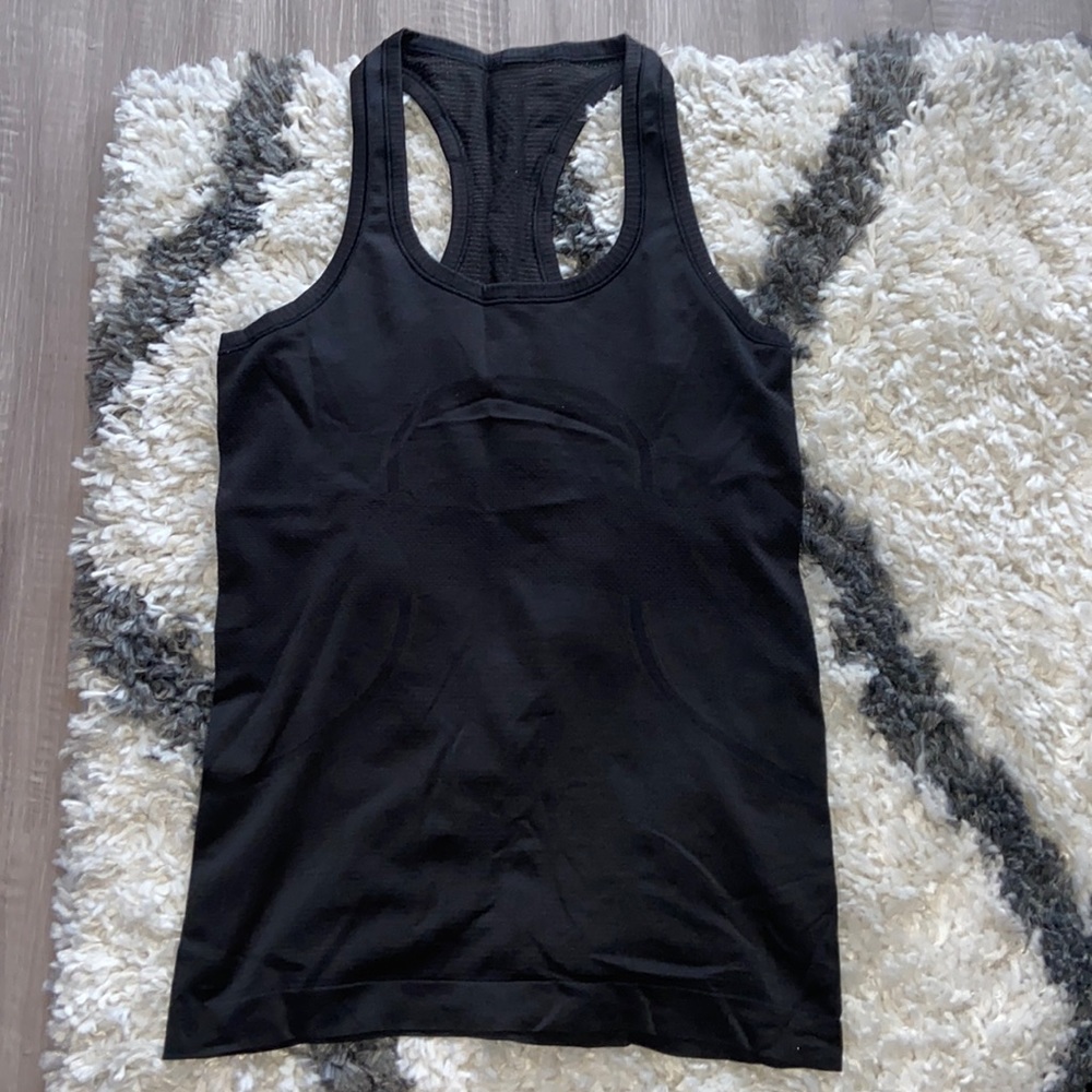 SOLD Lululemon Swiftly Tech tank